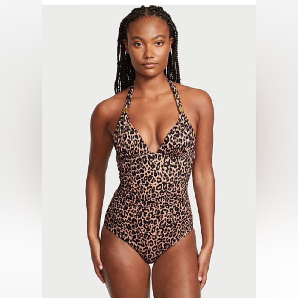 Victoria’s Secret swim ruched, push-up, one piece, new with tags!